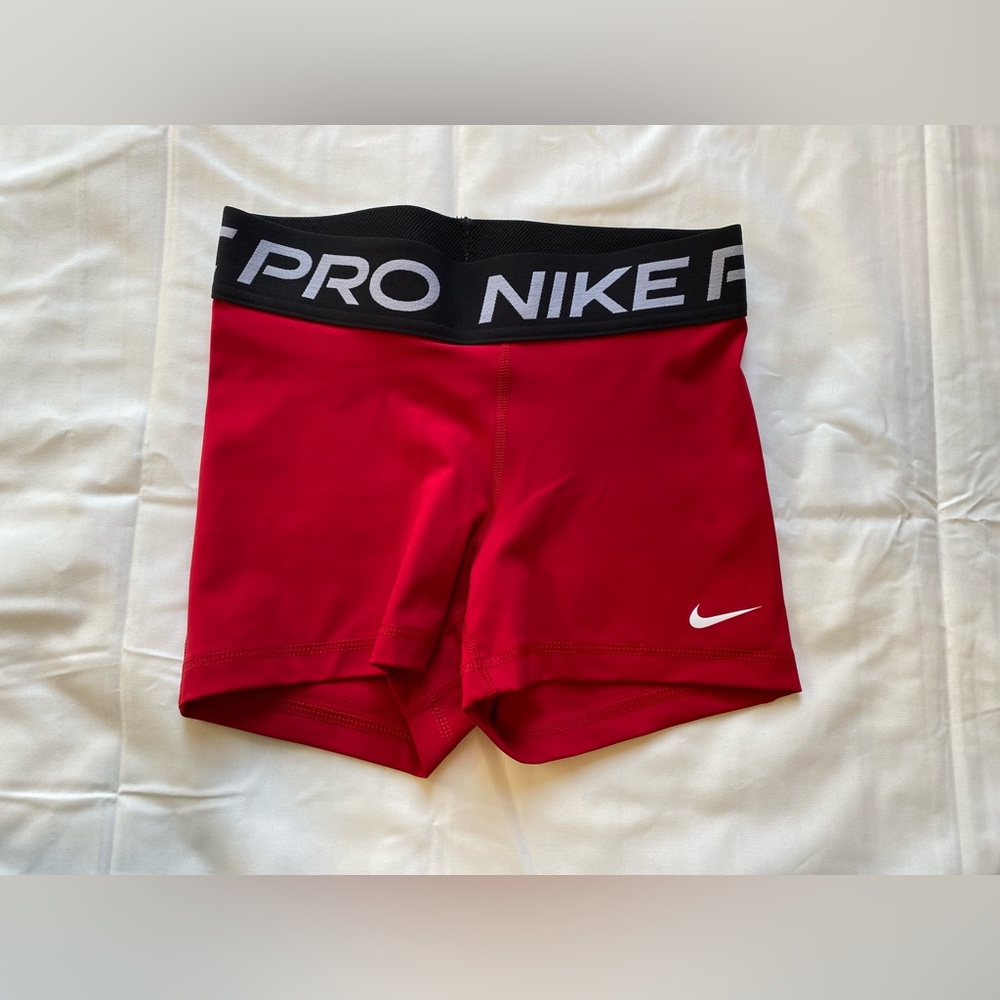 NIKE PRO 3-in Spandex (Size XS)
